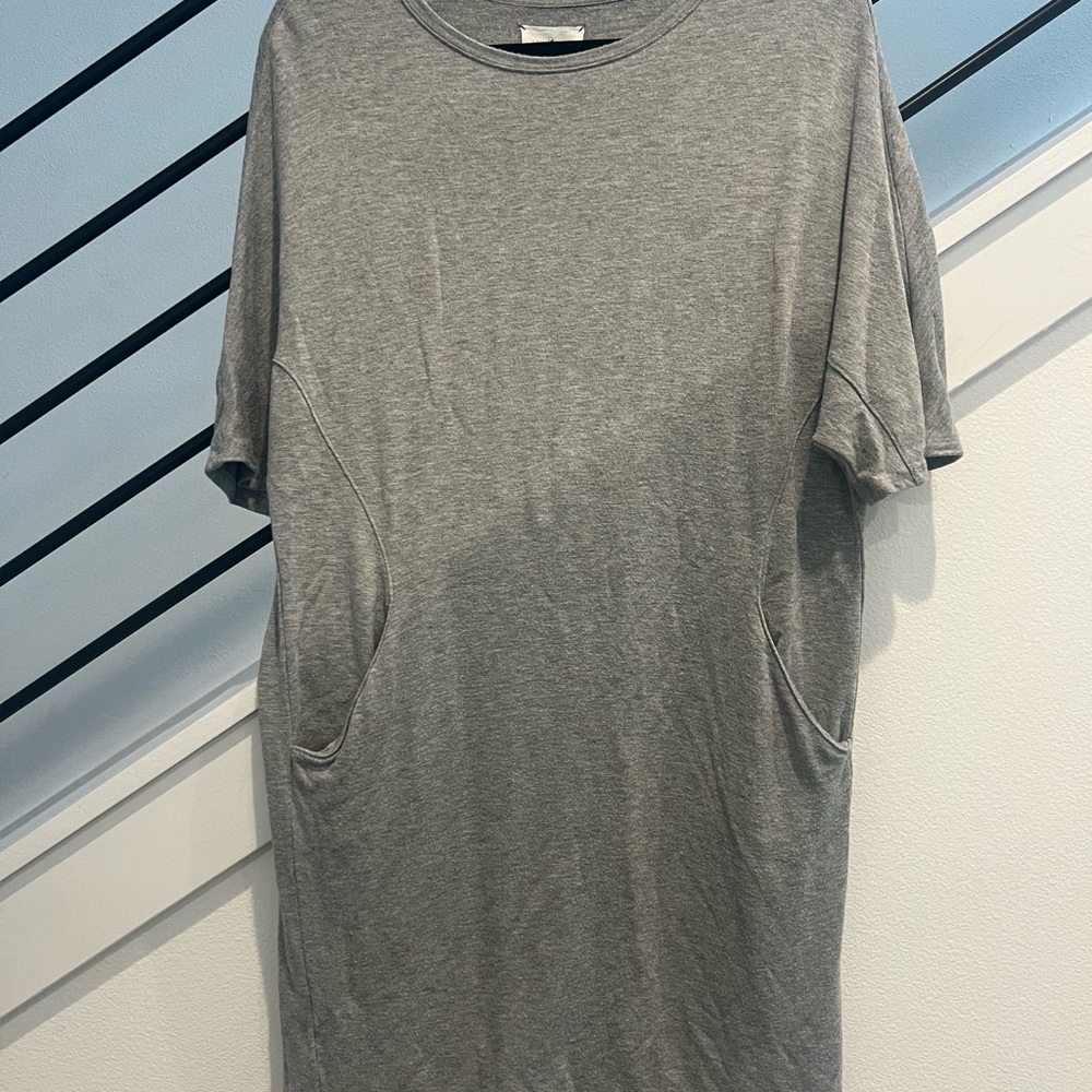 Lou & Grey Heather Gray Short Sleeve Dress